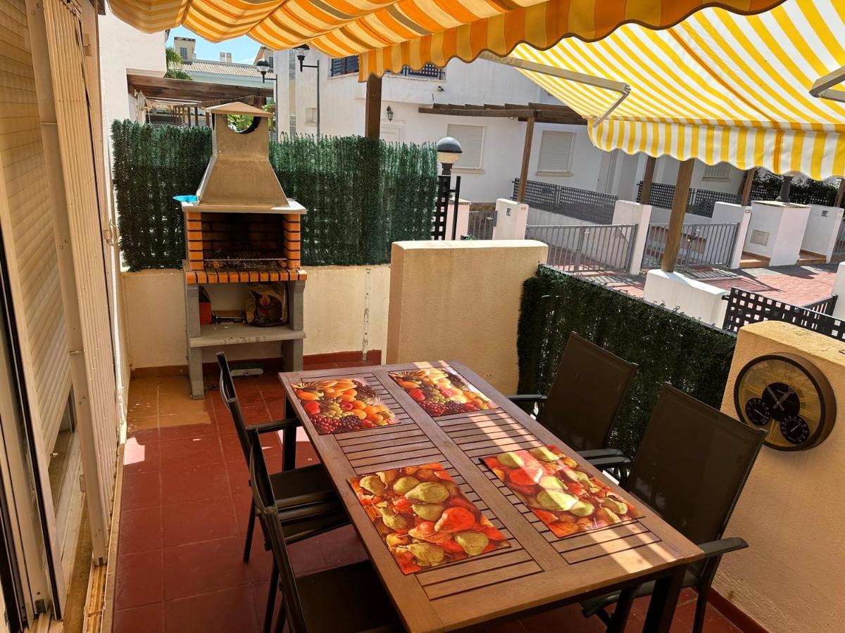 Casa Adosada Con Piscina Y Dos Terrazas Alcoceber Luaran gambar